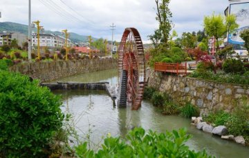 <b>乡村旅游项目规划设计与项目运营</b>